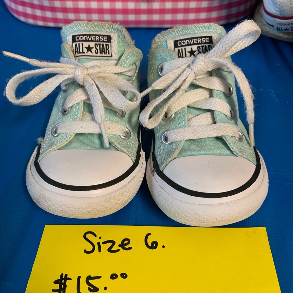 Converse girl shoes